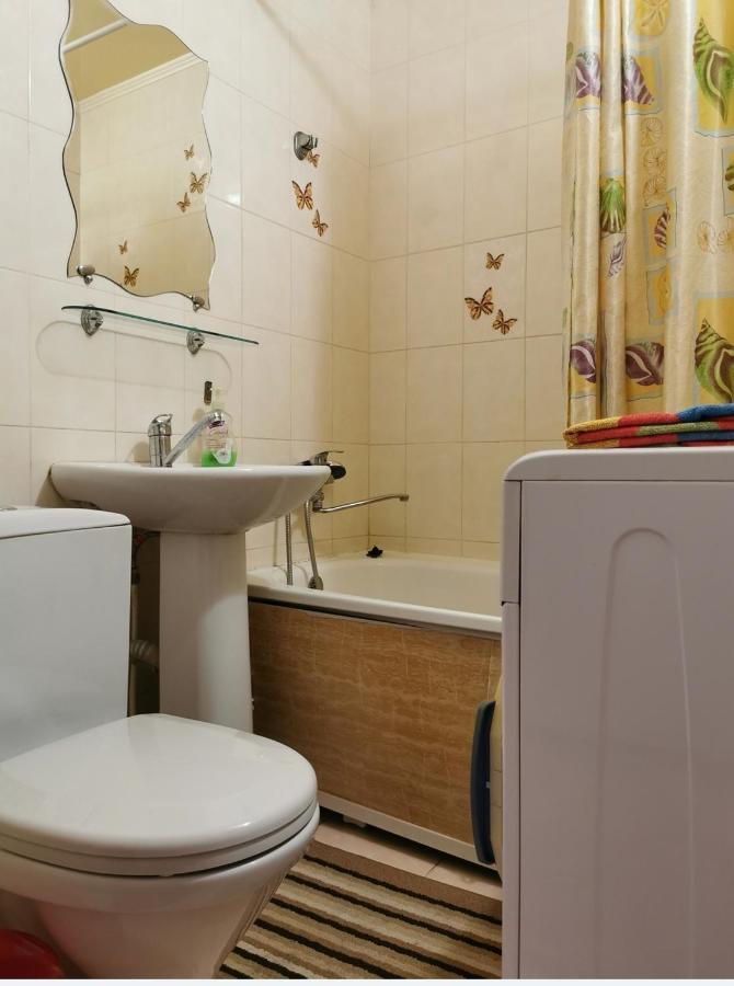 1 Комн Апартаменты В Центре Рядом С Парком Qostanay Esterno foto